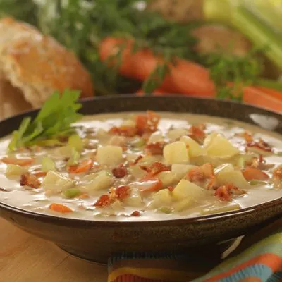 Sopa de Almejas a la Nueva Inglaterra