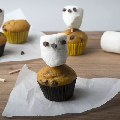 Chocolate Pumpkin Mini Muffins with Marshmallow Skulls