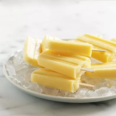 Paletas de Mango y Coco