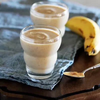 Banana & Peanut Butter Batido