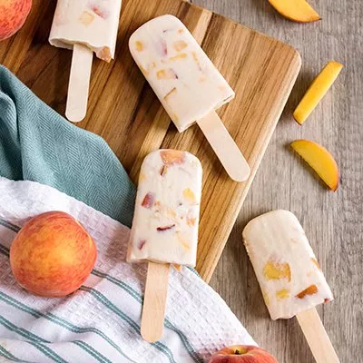 Paletas de Duraznos y Crema