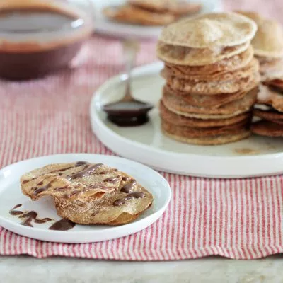 Buñuelitos con Salsa de Café de Olla y Fudge Caliente