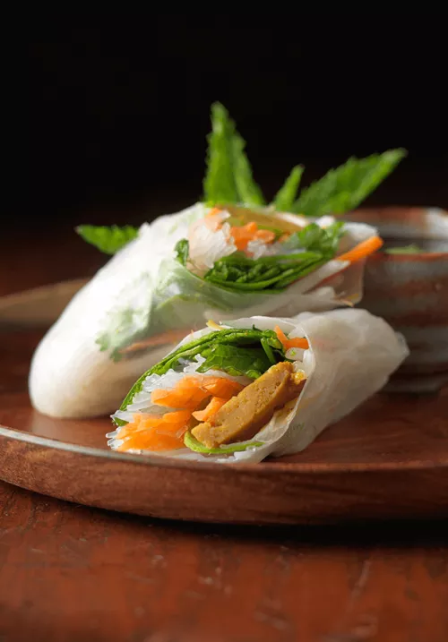 Fresh Summer Rolls with Curry Seitan