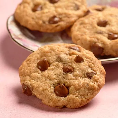 Milk Chocolate Oatmeal Cookies