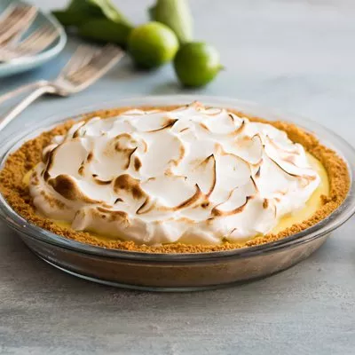 Pay de Limón con Merengue