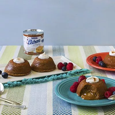 Pastelitos de Lava de Dulce de Leche