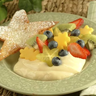 Fancy Fritters with Cream